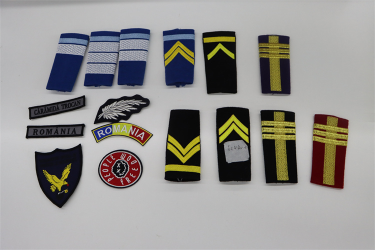 Best Quality OEM ODM Ranks Sign Pilot Aviators Gold thread Embroidery Epaulets Uniform Accessories Shoulder Boards Badges 